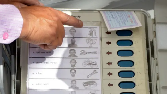 પ્રતીકાત્મક તસવીર