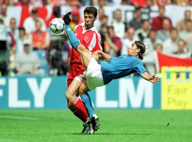 هاکان شوکور و فابیو کاناوارو