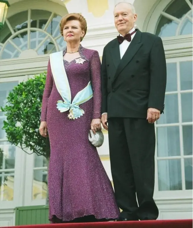 2003లో రెండో సారి అధ్యక్షురాలైనప్పుడు