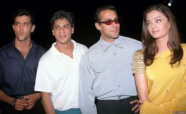 સલમાન ખાન અને બોલીવૂડ કલાકારોની તસવીર