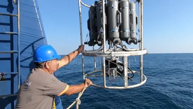 Equipos de investigación marítima