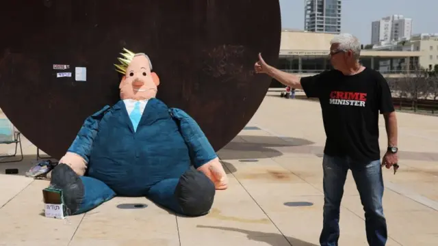 Кукла Нетаньяху