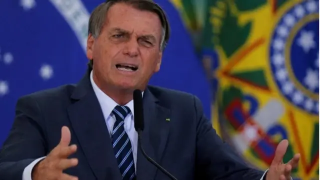 Bolsonaro discursando