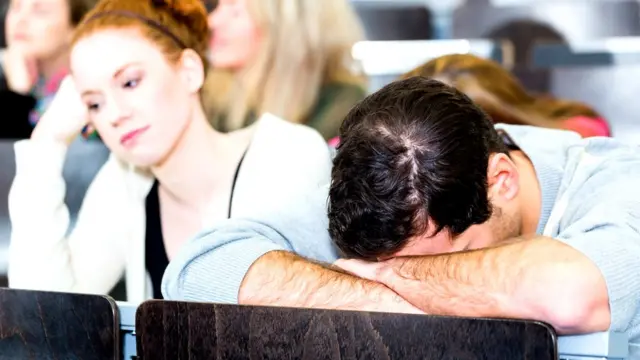 Современная точка зрения сводится к тому, что из-за своей вечной погони за повышением производительности мы постоянно находимся в напряжении, и это влечет за собой переутомление