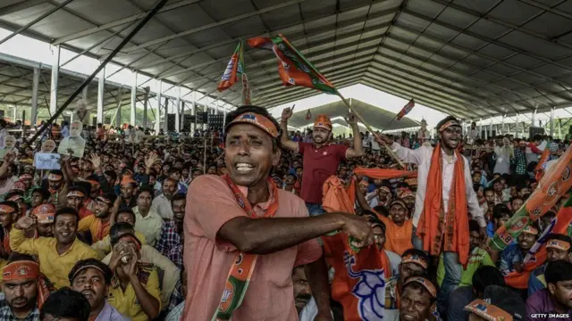 પ્રતીકાત્મક તસવીર