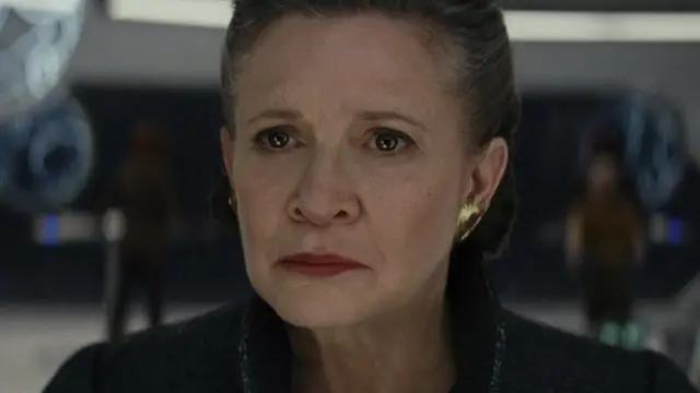 Генерал Лея (Кэрри Фишер)