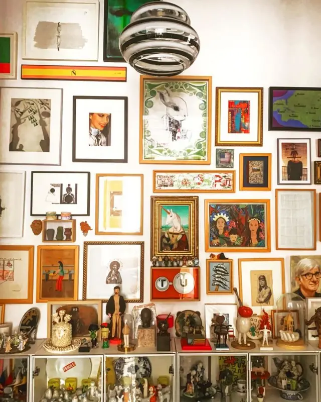 스페인에 사는 예술가 후안조 푸엔테스의 집은 흥미롭고 아름다운 수집품으로 가득하다