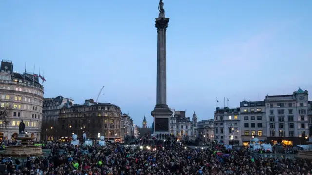 伦敦市中心的特拉法加广场