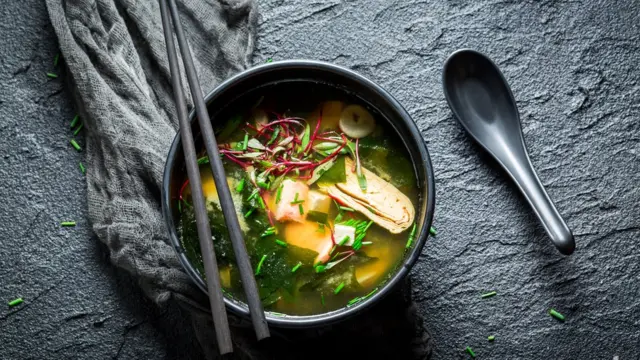 Una sopa japonesa