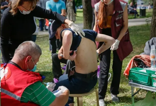 تعدادی از بازداشت شدگان پس از آن آزادی از اعمال "شکنجه گسترده" معترضان خبر دادند