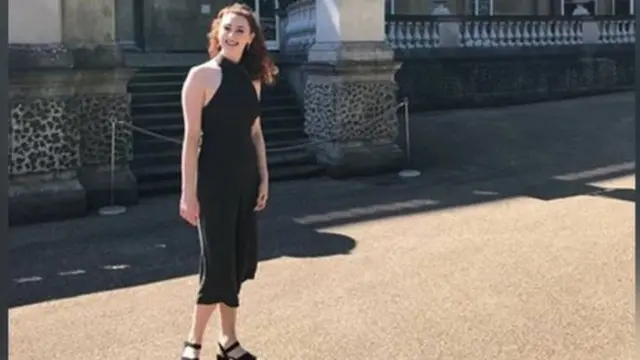 Alana Cutland alikuwa kisiwani humo kupata uzowefu wa kazi