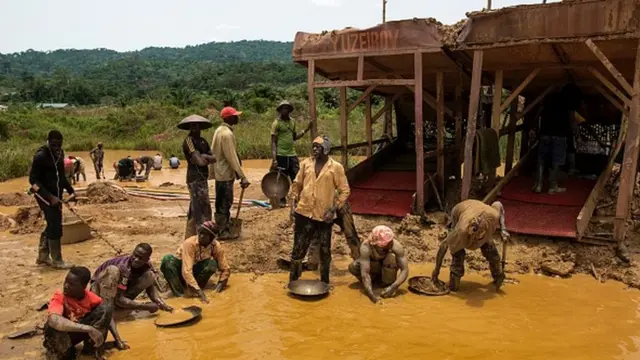 L'extraction de l'or dans les mines artisanales et illégales, communément appelé "galamsey", a été interdite au Ghana en début d'année