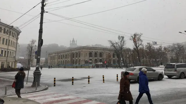 Контрактова площа в снігу
