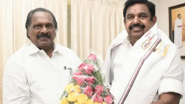 அவைத் தலைவர் தமிழ் மகன் உசைன் மற்றும் எடப்பாடி