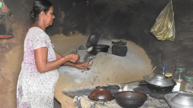 මායිමෙන් එපිට සහ මෙපිට යුද්ධයේ කෲරත්වය අත්විඳි පටාචාරාවන් දෙදෙනෙක්