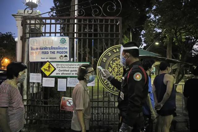 กรุงเทพ โควิด 19 ไวรัสโคโรนา เหงา เคอร์ฟิว curfew bangkok coronavirus