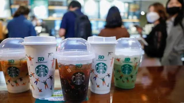스타벅스 다회용 컵 무료 제공 이벤트에서 제공된 컵