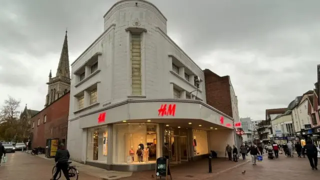 H M to close Ipswich town centre store before Christmas BBC News