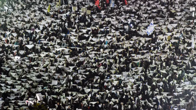 Protesta contra represores