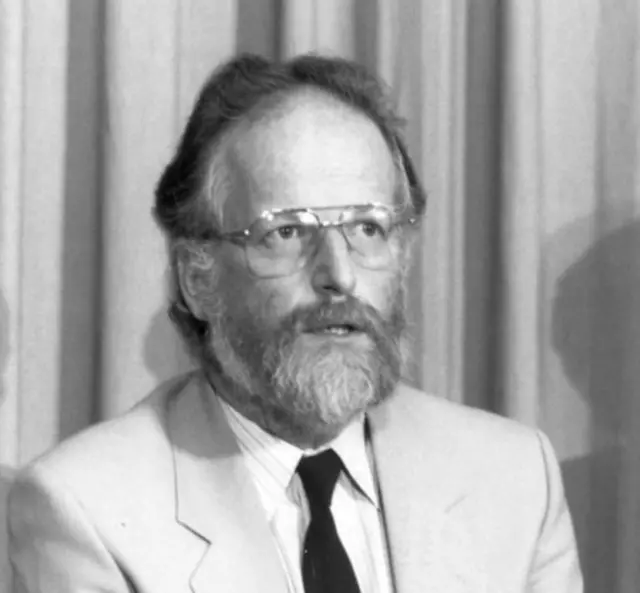 Дэвид Келли