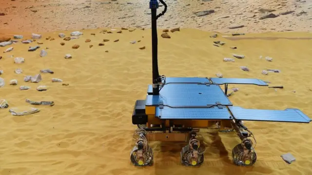 Vehículo sobre rocas