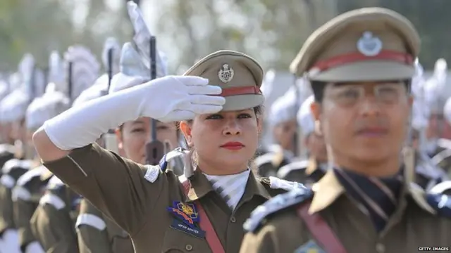 महिला पुलिस