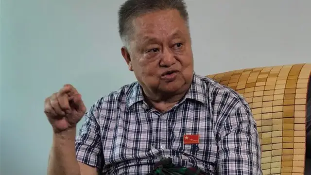 ဦးဝင်းထိန်ကတော့ လာမယ့်ရွေးကောက်ပွဲမှာ ကိုယ်စားလှယ်လောင်းရွေးရာမှာ ထဲထဲဝင်ဝင်ပါဝင်မှာမဟုတ်ဘဲ အကြံပေးရုံလောက်သာ လုပ်မယ်လို့ ဆိုပါတယ်။