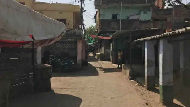 बंद पड़े हैं बूचड़खाने