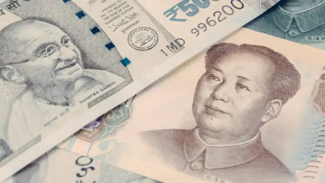 இந்தியா மற்றும் சீனாவின் ரூபாய் நோட்டுகள்