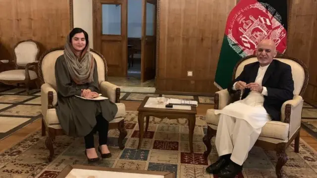 ناهید ایثار