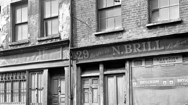 Хэнбери стрит, 29