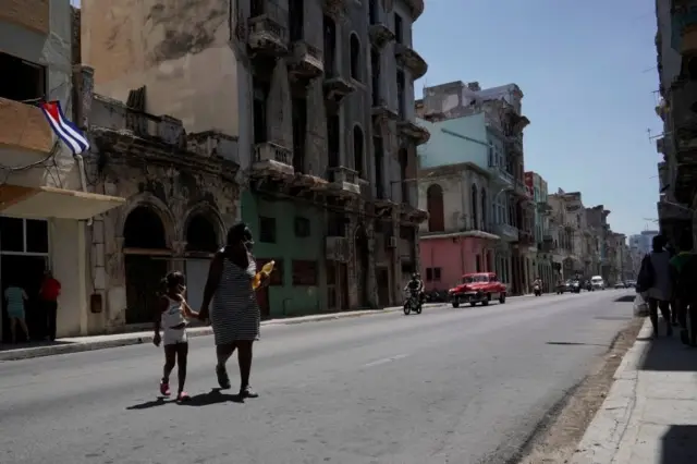 Đại lộ ở trung tâm thành phố Havana, Cuba, ngày 16/7/2021