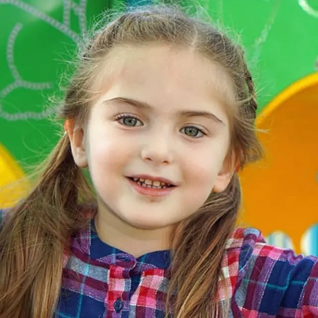 小希拉已经3岁了。