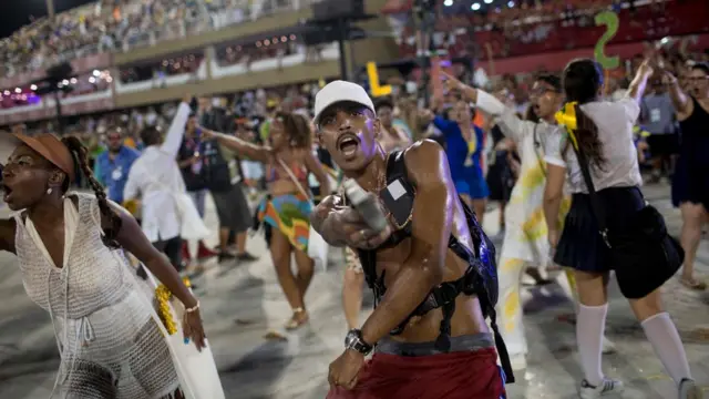 贝雅弗洛尔学校的表演者