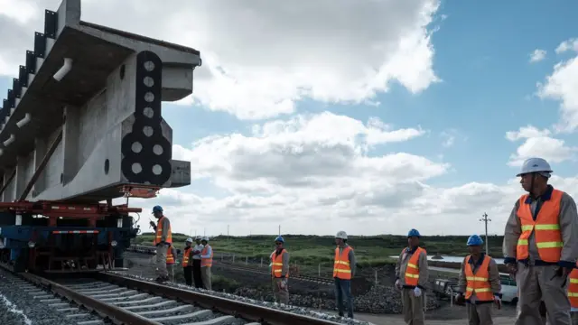 Ujenzi wa reli ya kisasa ulifadhiliwa na mkopo kutoka China