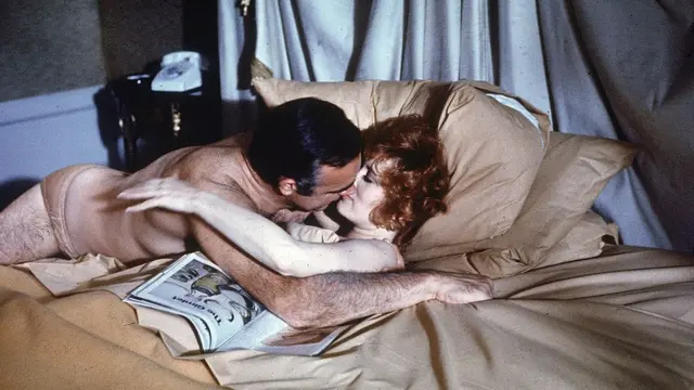 Кадр из фильма "Бриллианты навсегда"