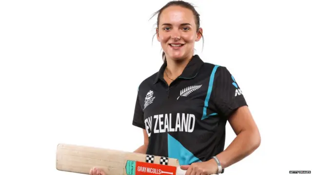 ਐਮੀਲਾ ਕੈਅਰ