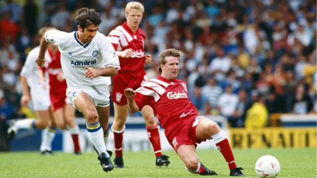 Cantona Leeds formasıyla