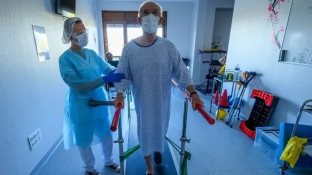 रुग्णाची फिजिओथेरपी