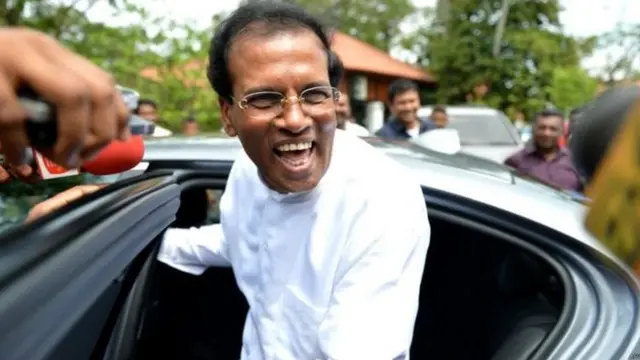 පදවියේ නිල කාලය වසර හතරකට සීමා කළ යුතු යයි තමා යෝජනා කළ බව ජනාධිපතිවරයා පවසා ඇත.