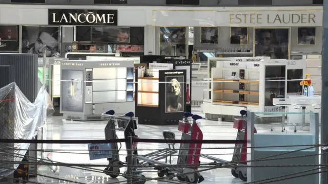 مطار سوفارنابومي