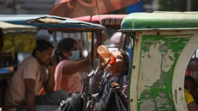 வெப்ப அலை