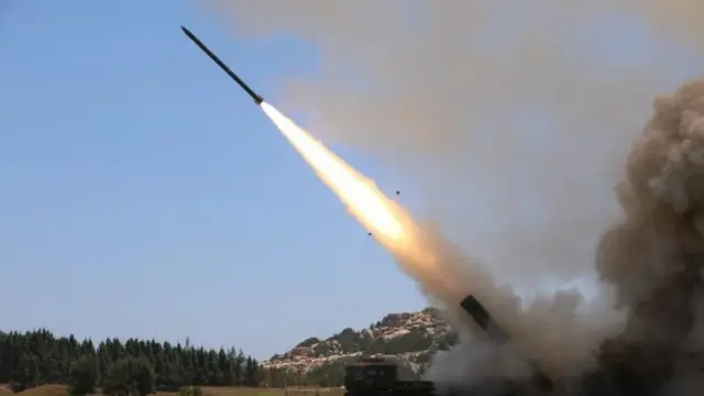 তাইওয়ান প্রণালীতে দীর্ঘ-পাল্লার তাজা গোলাবারুদ নিক্ষেপ করেছে চীন।