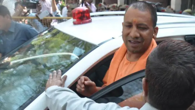 योगी आदित्यनाथ