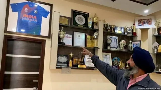 हरमन प्रीत कौर के पिता हरमिंदर सिंह भुल्लर