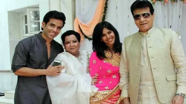 Jeetandra da iyalansa