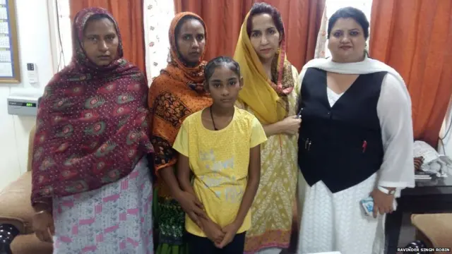 ਹਿਨਾ ਨੂੰ ਵਤਨ ਵਾਪਸ ਜਾਉਣ ਦੀ ਖੁਸ਼ੀ ਤਾਂ ਹੈ, ਪਰ ਭਾਰਤ ਵਿੱਚ ਬਣੇ ਰਿਸ਼ਤਿਆਂ ਦਾ ਗਮ ਵੀ ਹੈ