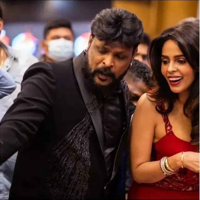 బాలీవుడ్ తార మల్లికా శెరావత్‌తో చికోటి ప్రవీణ్