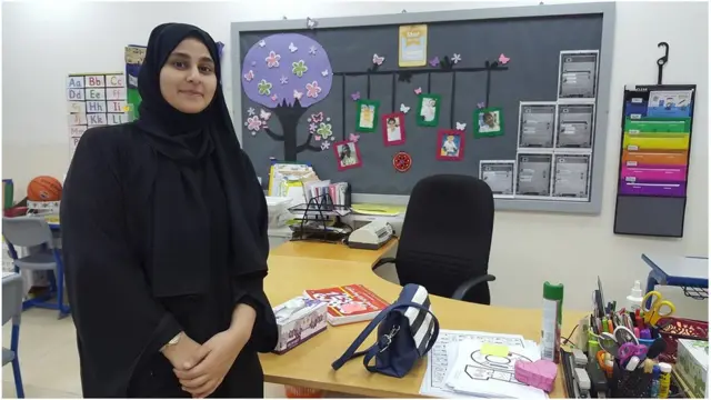 نوجوان فیشن ڈیزائنرز کی طرح دو پاکستانی خواتین بشرٰی ریشم اور ان کی ساتھی نوال حفیظ بھی ان خواتین میں شامل ہیں جنہوں نے انفرادی کاوش اپنے کام کو منوایا اور معاشرے میں خود کے لیے جگہ بنائی۔