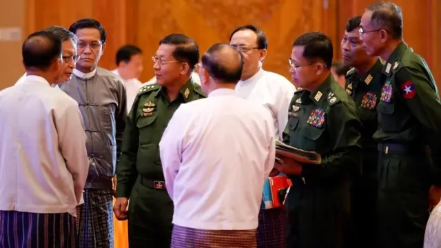 ကုလသမဂ္ဂ ICJ မှာ တရားစွဲ ခံရမှု ဘယ်လိုရင်ဆိုင်မလဲ၊ အစိုးရနဲ့ တပ်ခေါင်းဆောင်တွေ ဆွေးနွေး